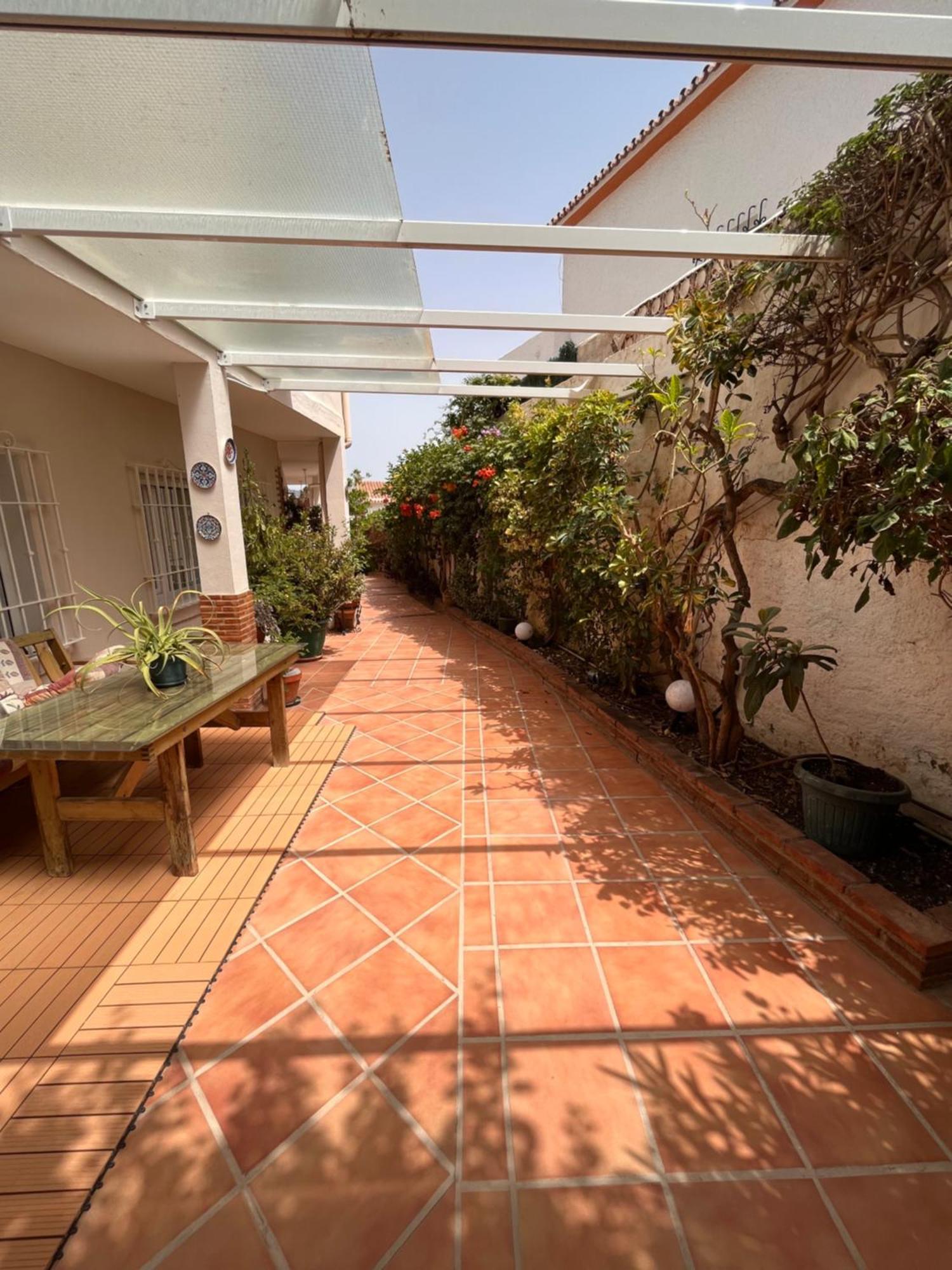 Appartement En Monte Gibralfaro Piscina Compartida *